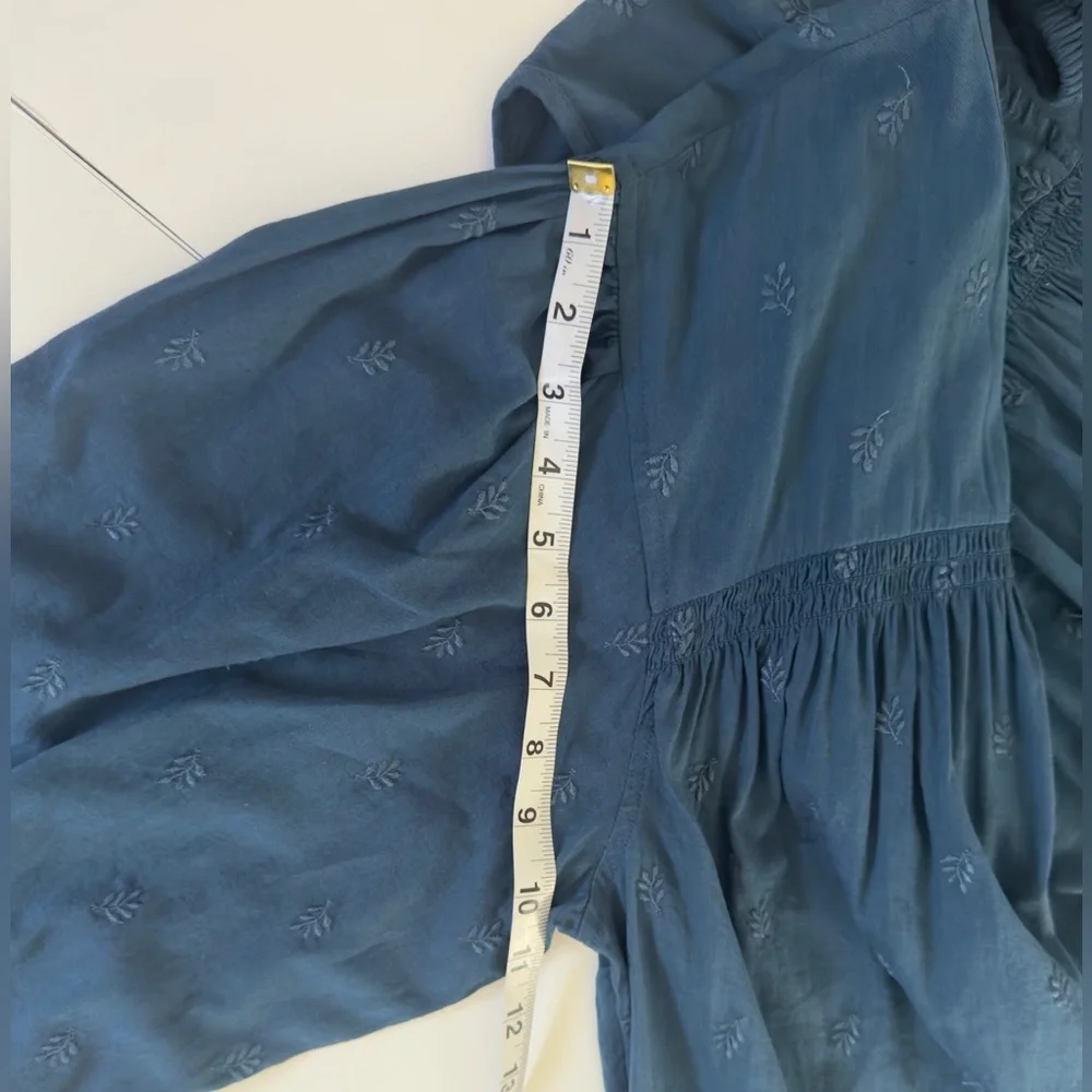 Old Navy blue Blouse with Embroidered Details 💙 - Picture 6 of 8